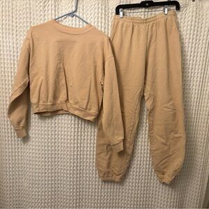 Tan Sweatshirt and Jogger Set